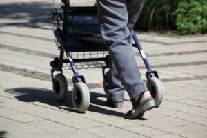 加齢による薄毛を自宅でケアする方法は？
